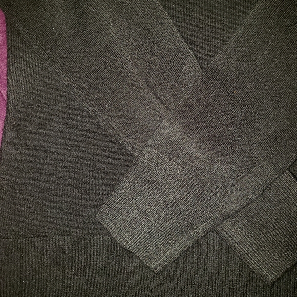 Turtle Neck Sweater - Picture 4 of 8